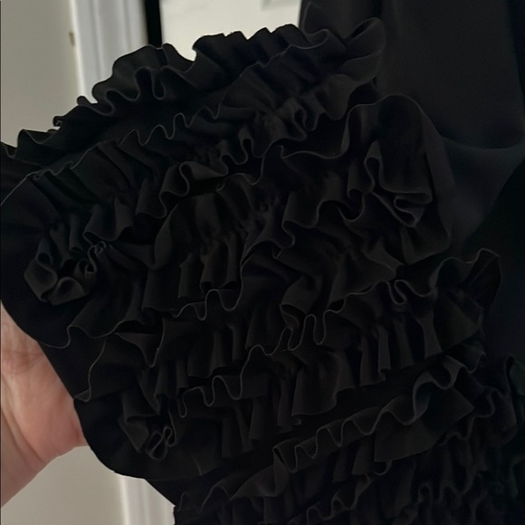 Joseph Ribkoff LBD Sleeveless black Dress with ruffle hem. Size 8 - Picture 8 of 8